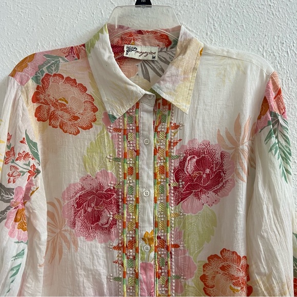Magazine pink floral cream button up embroidered blouse - Picture 2 of 9